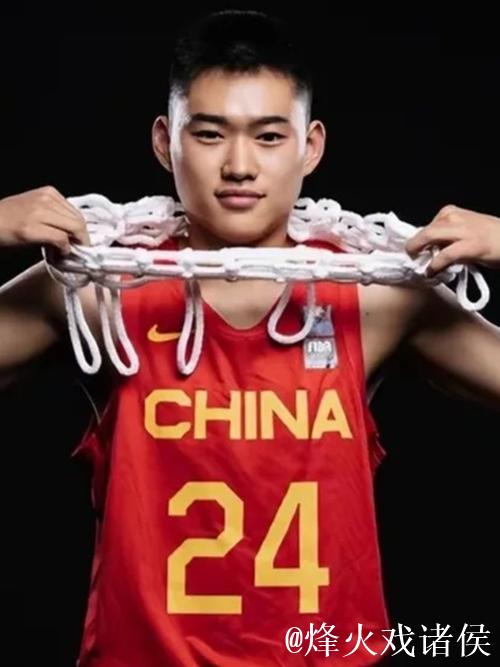 赵维伦:第一次穿上国家队战袍 那感觉太棒了 赵维伦:第一次穿上国家队战袍 那感觉太棒了